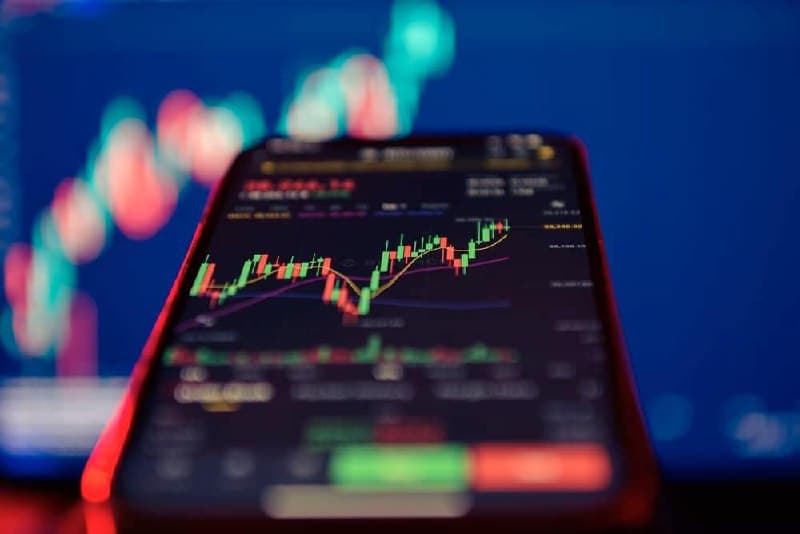 2 cryptocurrencies to reach $1 billion market cap by year-end